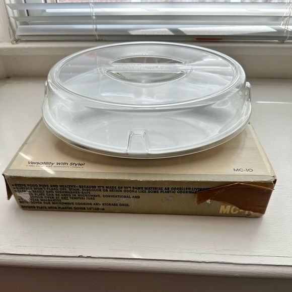 CORELLE by Corning Microwave Plus 10” Divided Plate/Plastic Cover. Vintage 1980s - Picture 5 of 6